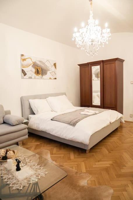 Cozy Flat By Wenceslas Square! Prága Kültér fotó